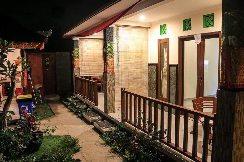 Reynold Artha Guest House Нуса-Лембонган Экстерьер фото